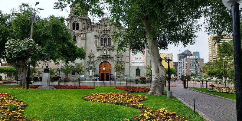parque kennedy miraflores lima